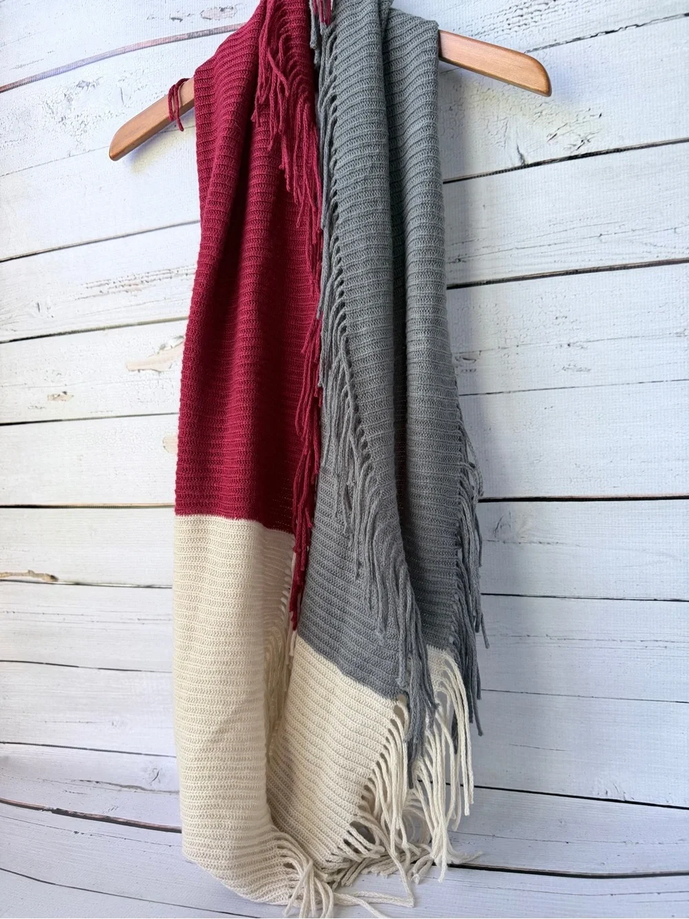Cozy Two-Tone Fringe Throw Blanket — Red, Gray & Cream